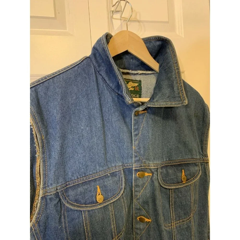 Vtg 1994 Warner Brothers Eagle Ridge -Looney Tunes  Denim Sleeveless Vest-M Blue - Picture 7 of 9